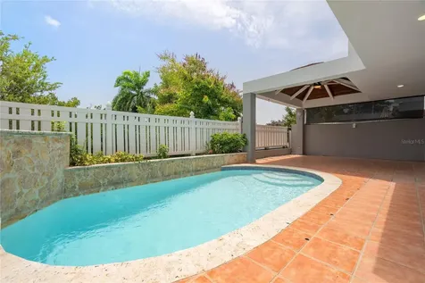 G7 Sicilia Guaynabo PR 00966