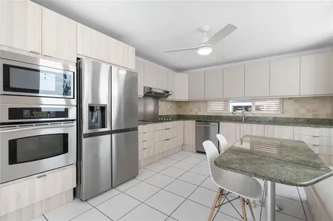 G7 Sicilia Guaynabo PR 00966