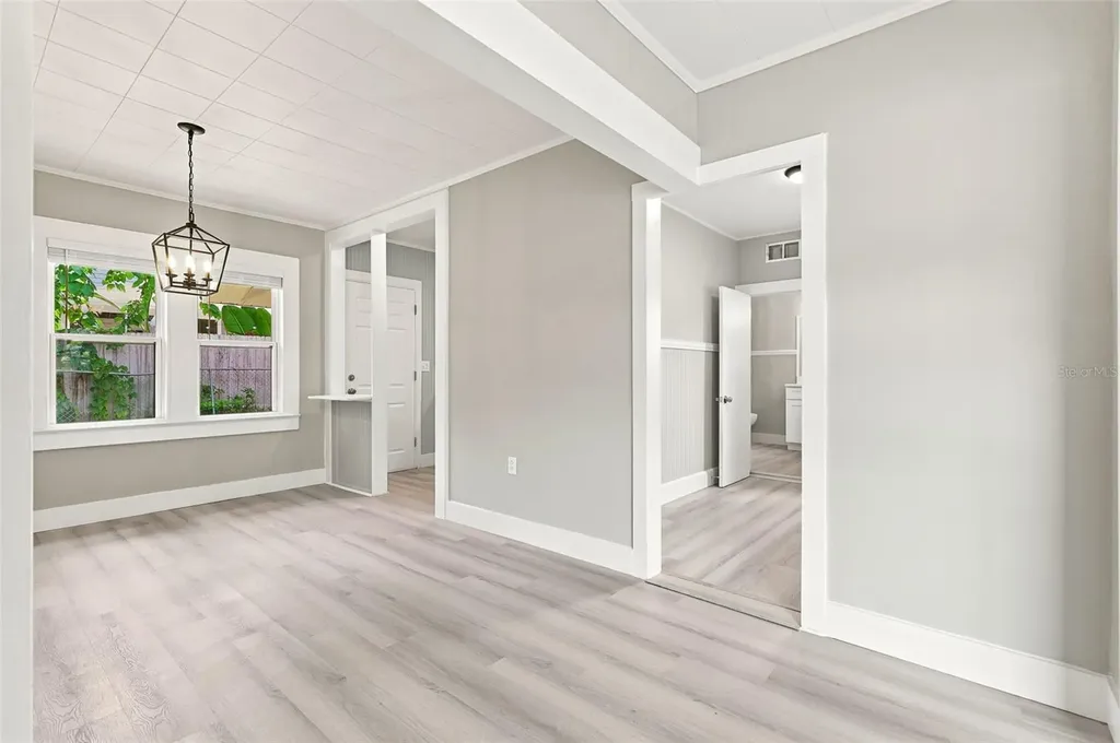 2704 E Jefferson Street Orlando FL 32803