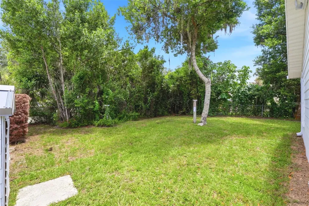 2704 E Jefferson Street Orlando FL 32803