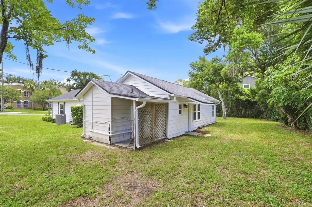 2704 E Jefferson Street Orlando FL 32803