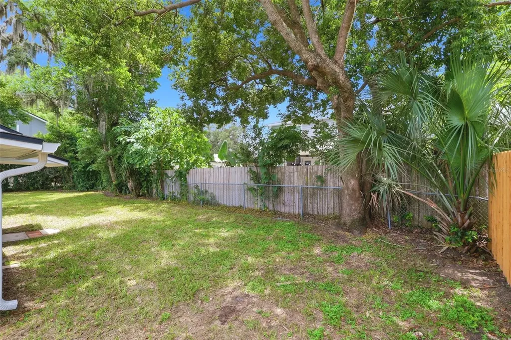 2704 E Jefferson Street Orlando FL 32803
