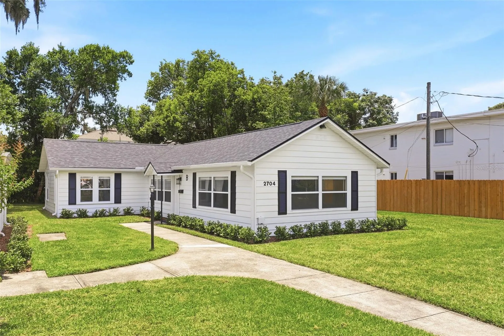 2704 E Jefferson Street Orlando FL 32803