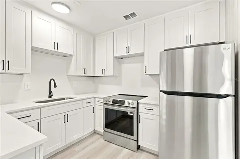 2704 E Jefferson Street Orlando FL 32803