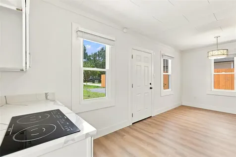 2704 E Jefferson Street Orlando FL 32803