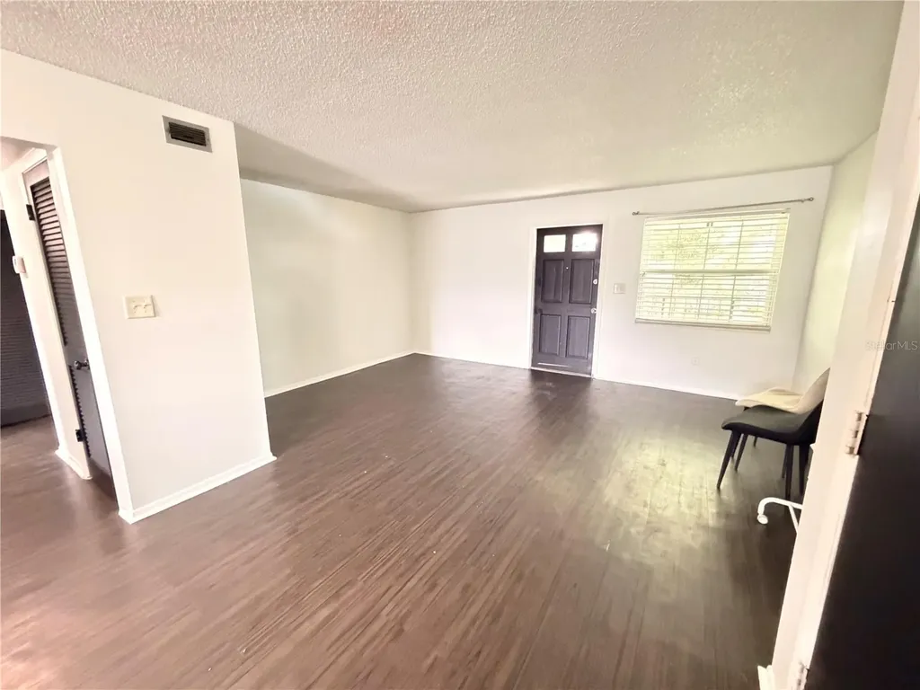 525 Conway Road Orlando FL 32807