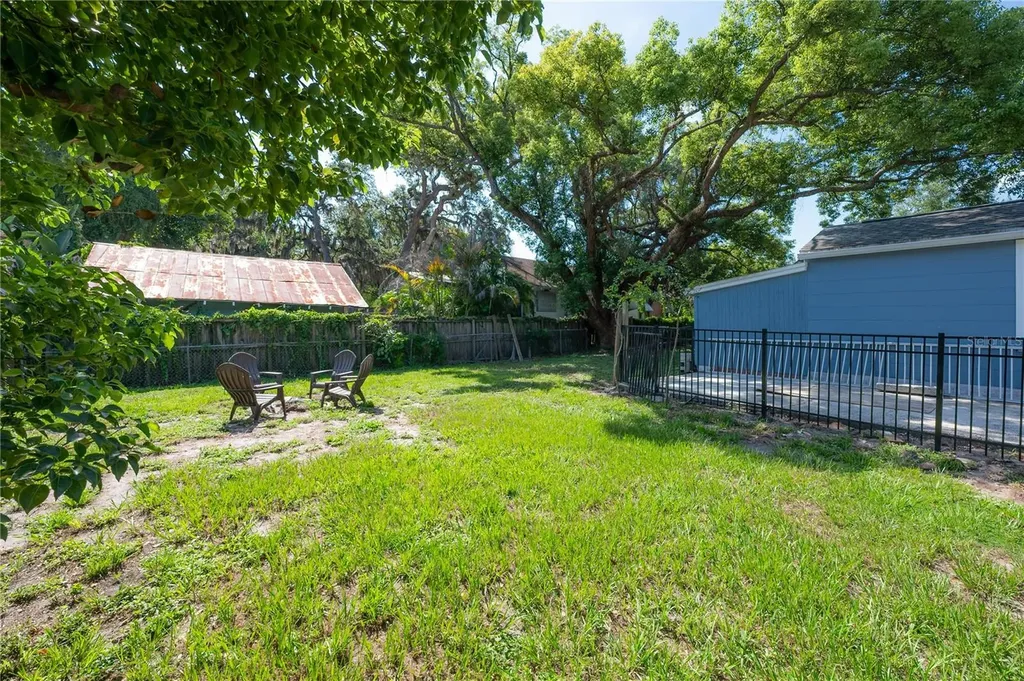 1300 E Henry Avenue Tampa FL 33604