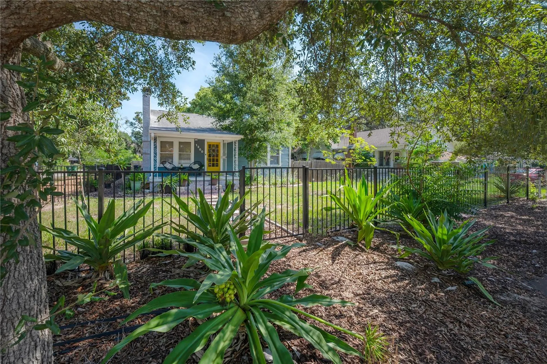 1300 E Henry Avenue Tampa FL 33604
