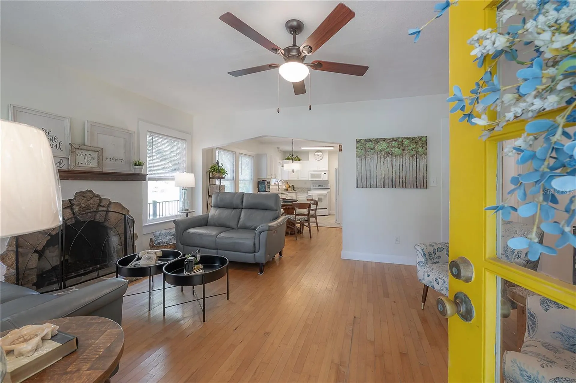 1300 E Henry Avenue Tampa FL 33604