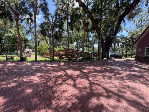 1895 SW Little Road Lake City FL 32024