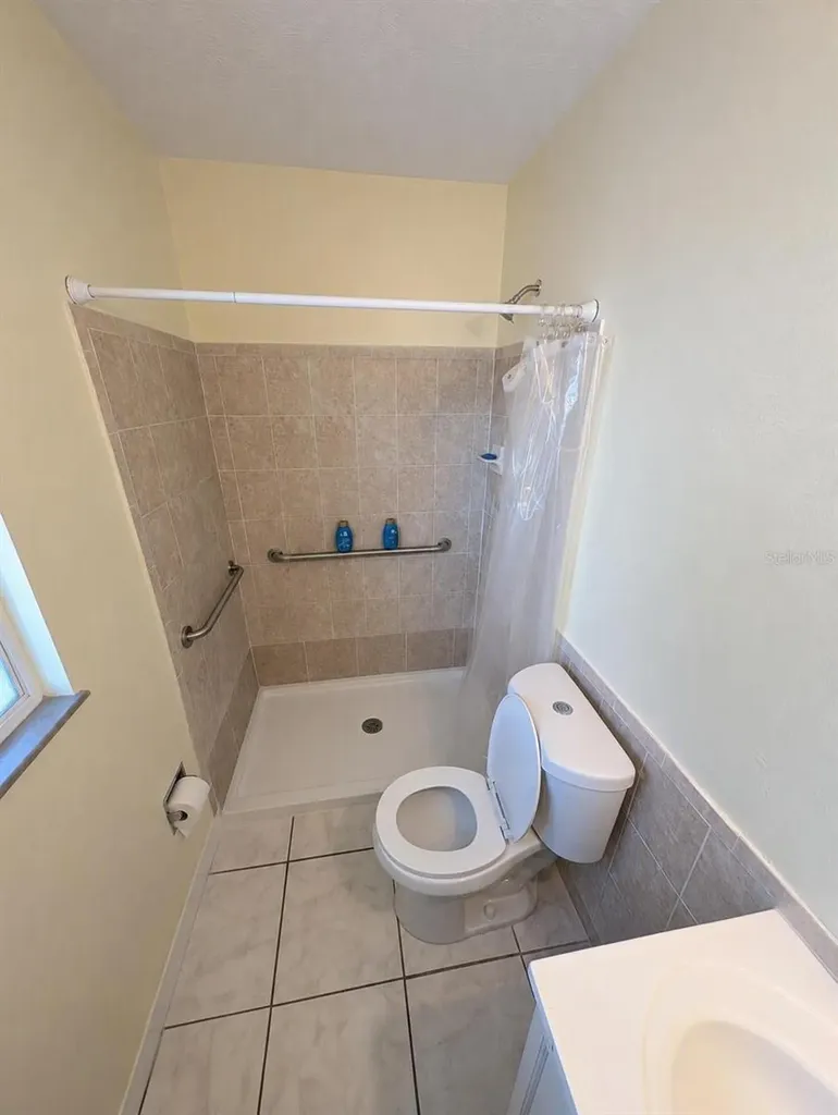 8002 Woodvine Place Tampa FL 33615