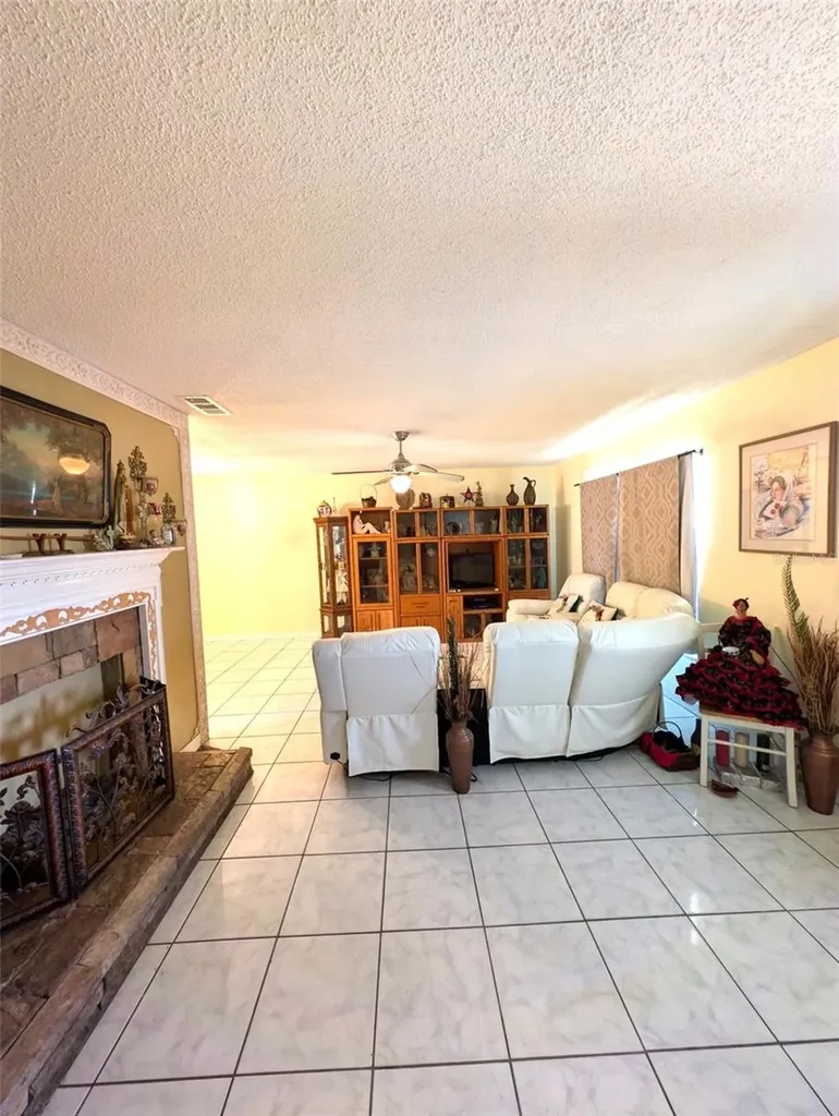 8002 Woodvine Place Tampa FL 33615