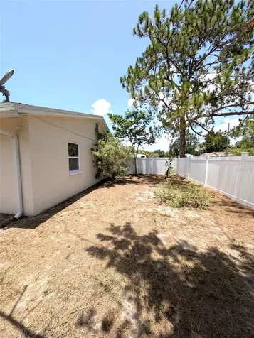 8002 Woodvine Place Tampa FL 33615