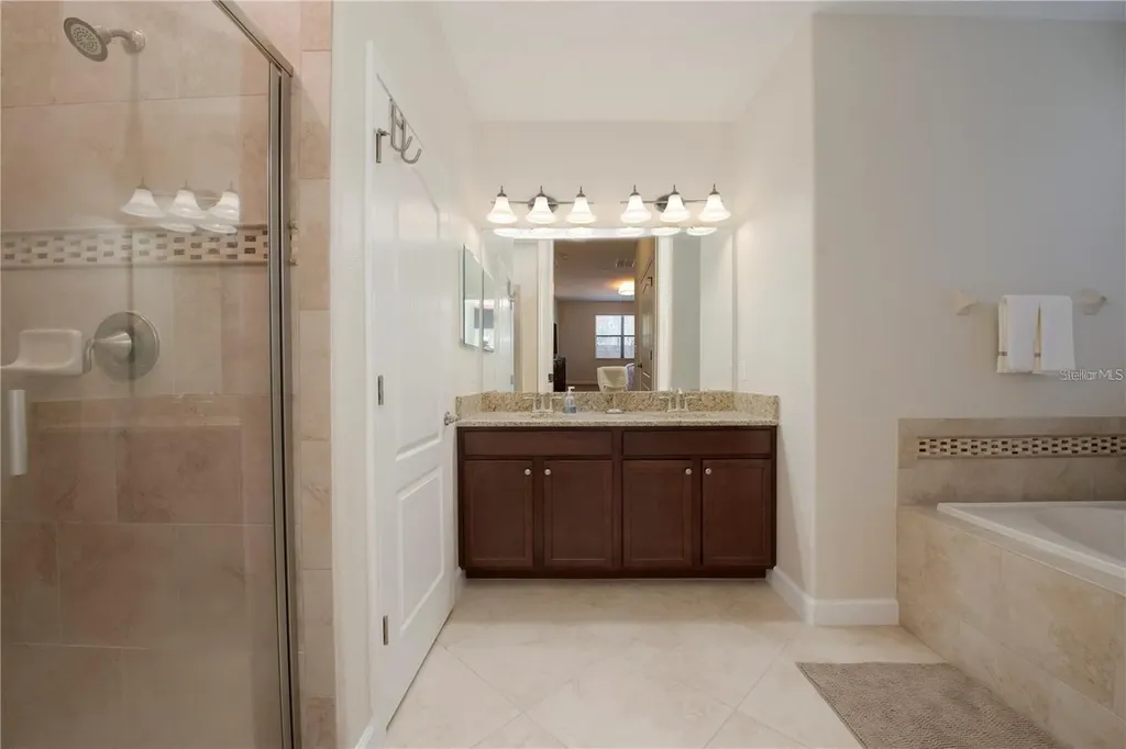 1225 Long Cove Loop Davenport FL 33896