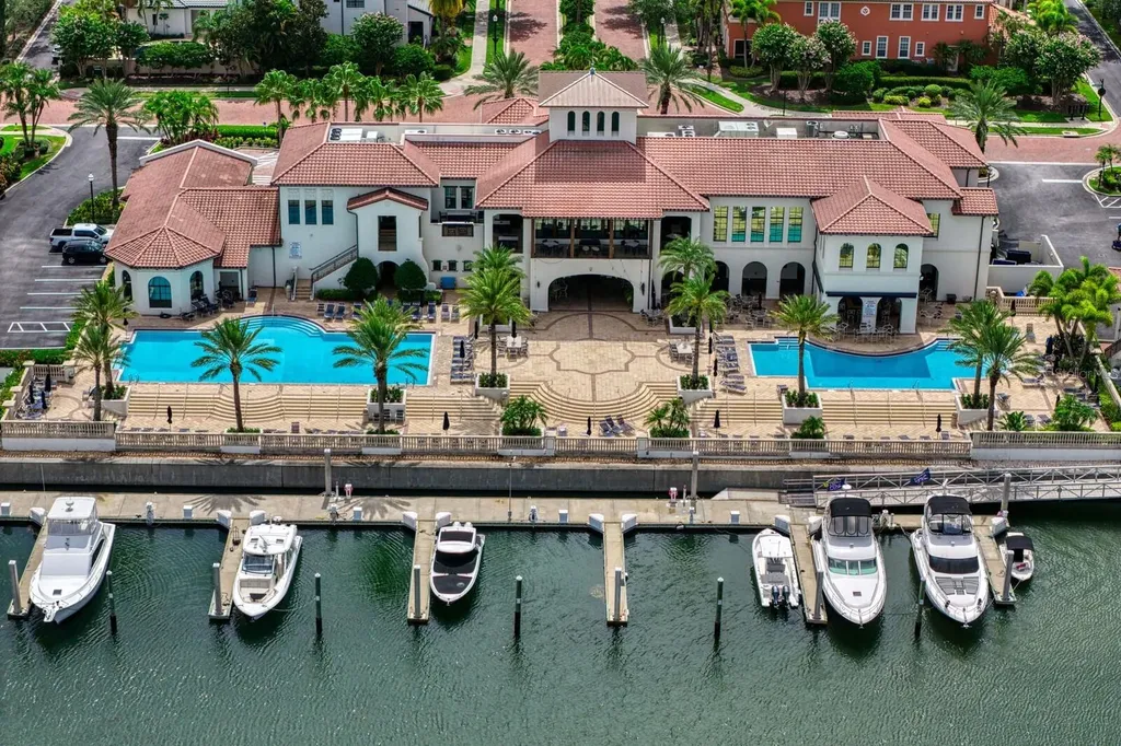 5823 Bowen Daniel Drive Tampa FL 33616