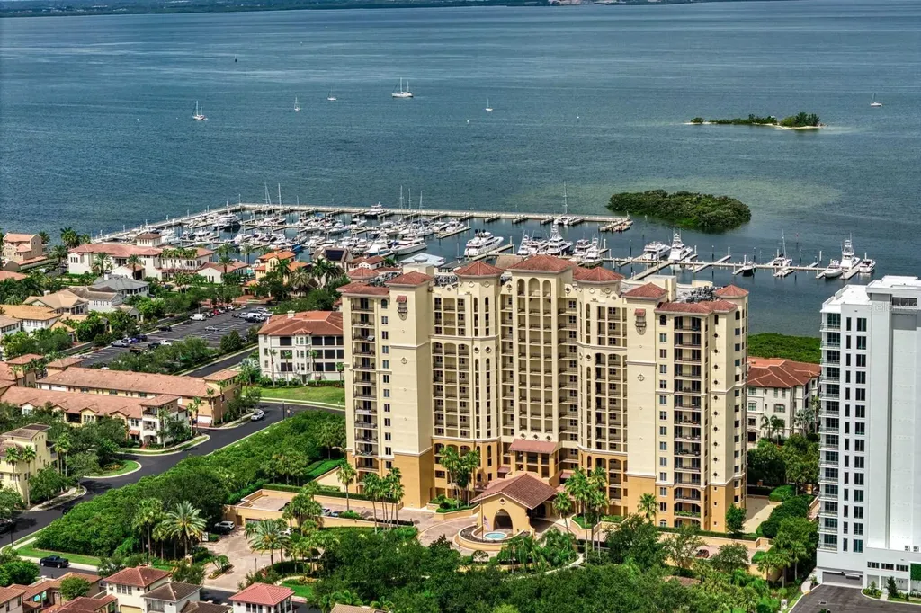 5823 Bowen Daniel Drive Tampa FL 33616