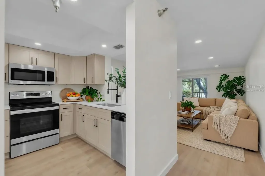 6304 Pointe West Boulevard Bradenton FL 34209