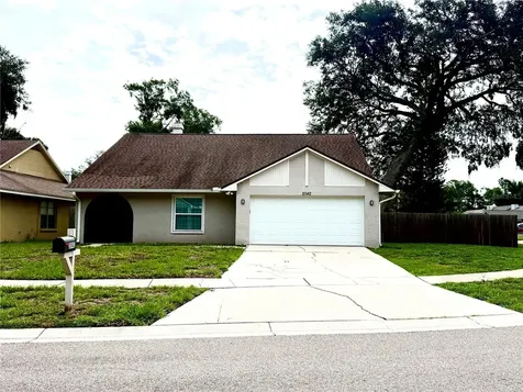 2042 Shadow Pine Drive Brandon FL 33511