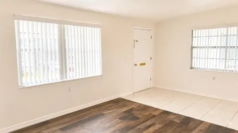 6165 58th Street N St Petersburg FL 33709