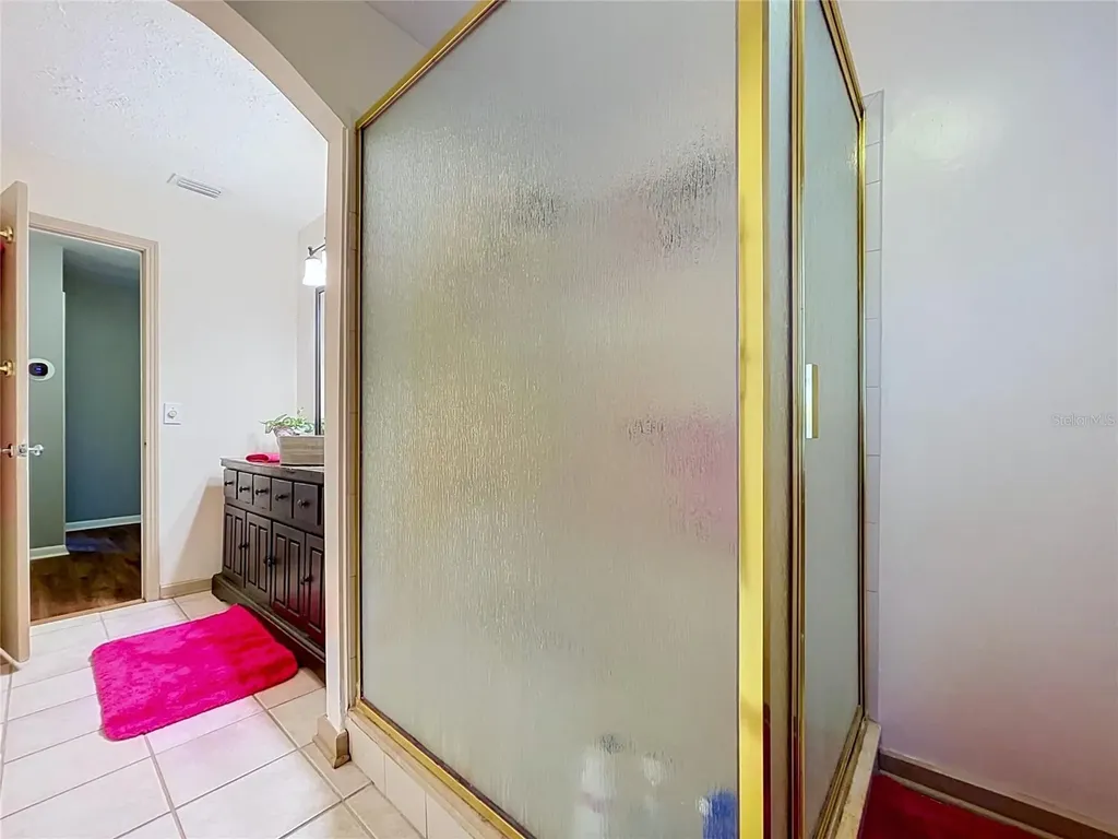 11805 N 51st Street Temple Terrace FL 33617