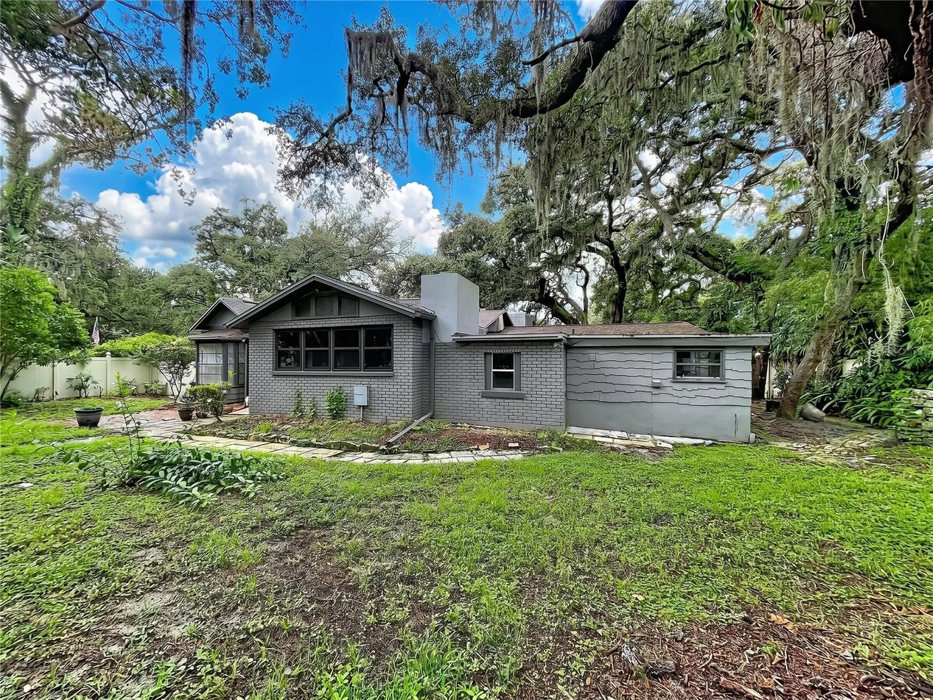 11805 N 51st Street Temple Terrace FL 33617