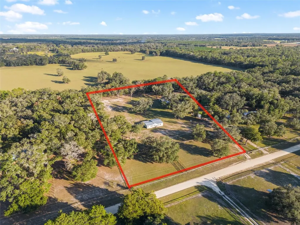 3291 SE 188th Terrace Morriston FL 32668