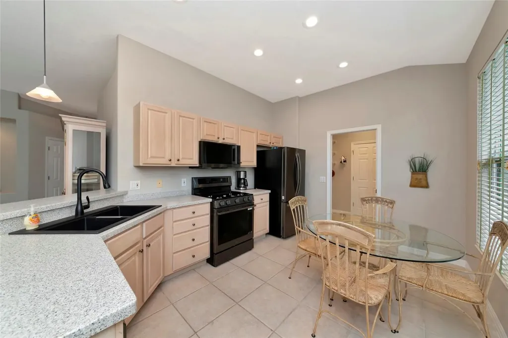706 Misty Pond Court Bradenton FL 34212
