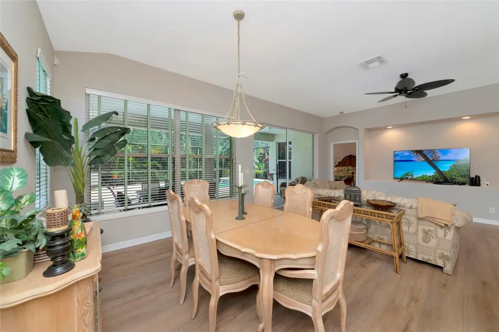 706 Misty Pond Court Bradenton FL 34212