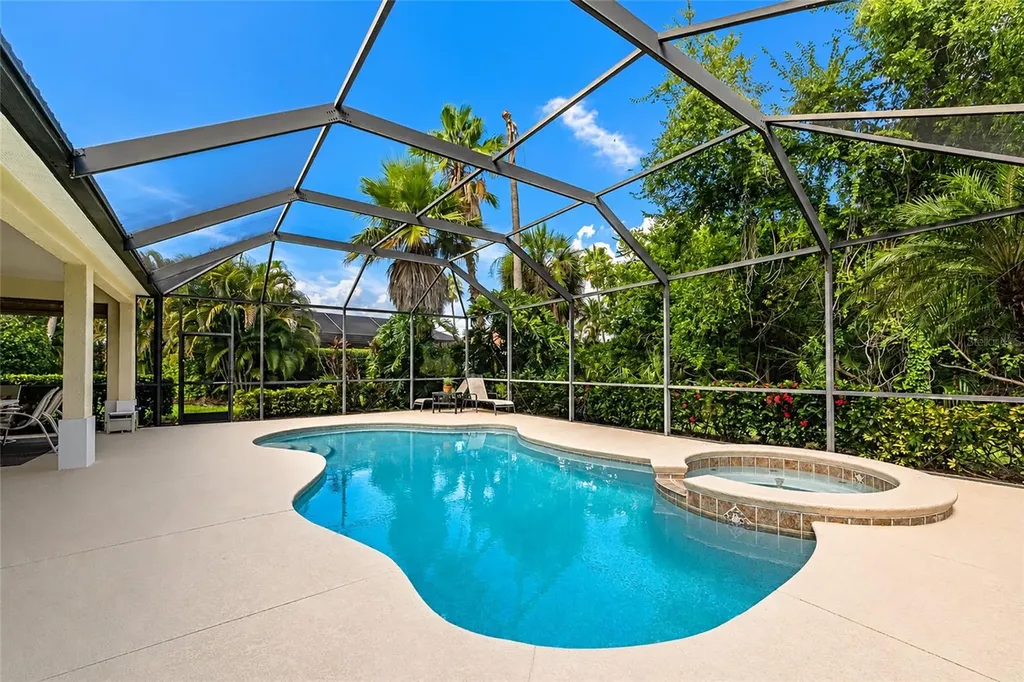 706 Misty Pond Court Bradenton FL 34212