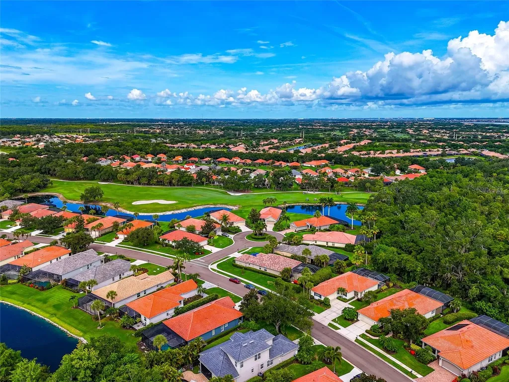 706 Misty Pond Court Bradenton FL 34212