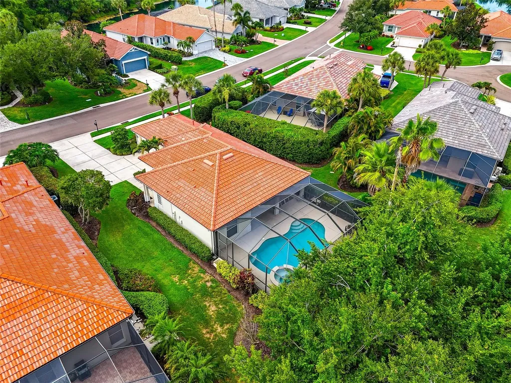 706 Misty Pond Court Bradenton FL 34212