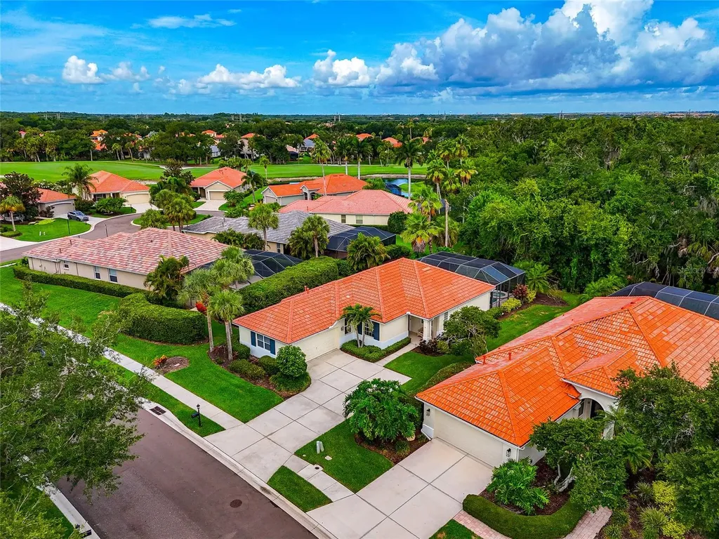 706 Misty Pond Court Bradenton FL 34212