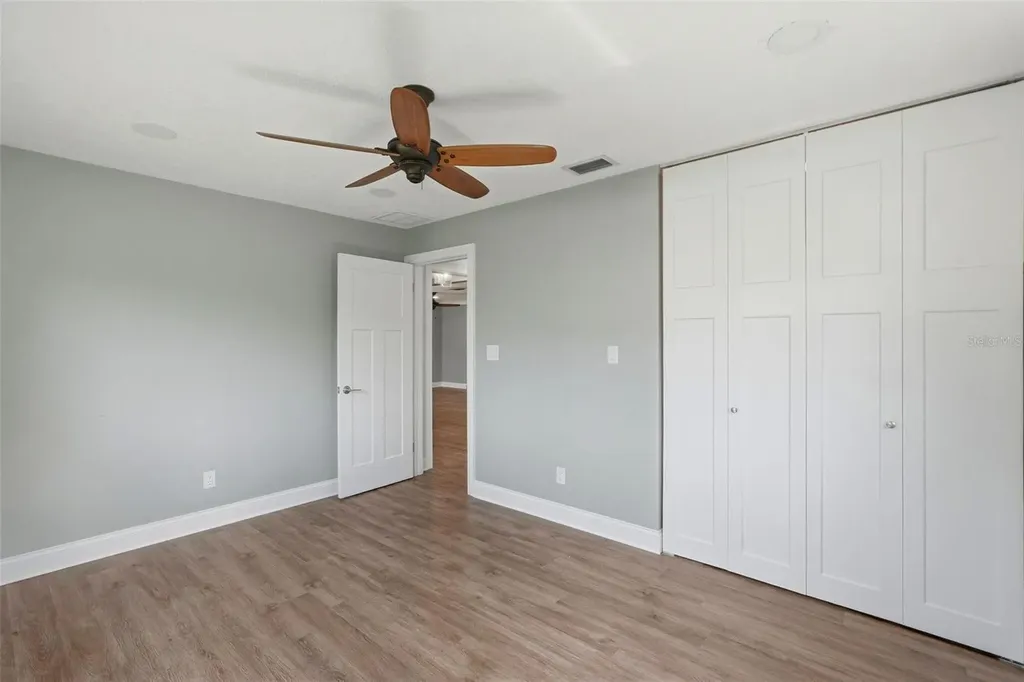 5669 45th Avenue N Kenneth City FL 33709