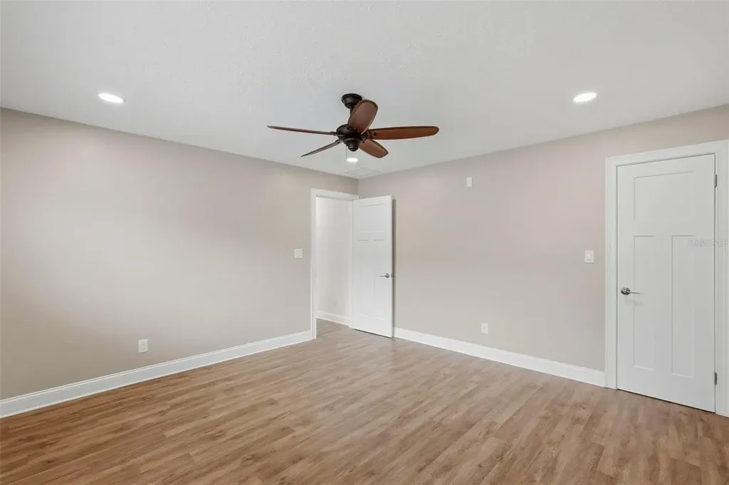 5669 45th Avenue N Kenneth City FL 33709