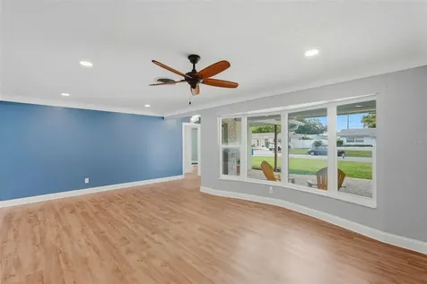 5669 45th Avenue N Kenneth City FL 33709