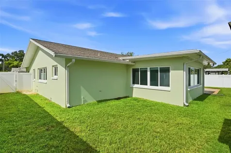 5669 45th Avenue N Kenneth City FL 33709