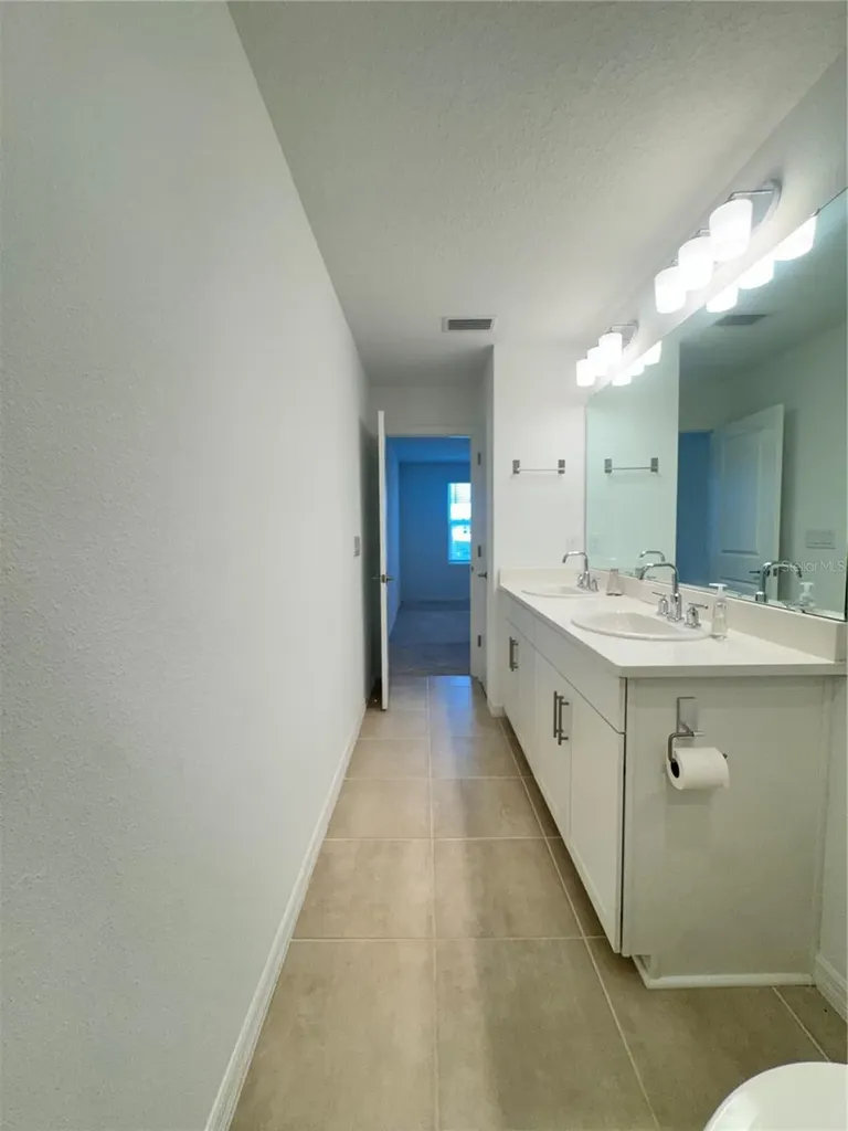 8528 Daybreak Street Sarasota FL 34241