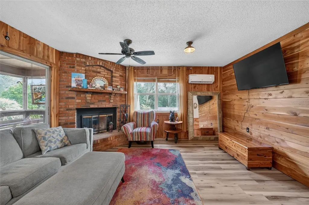 14190 NE 199th Lane Fort Mc Coy FL 32134