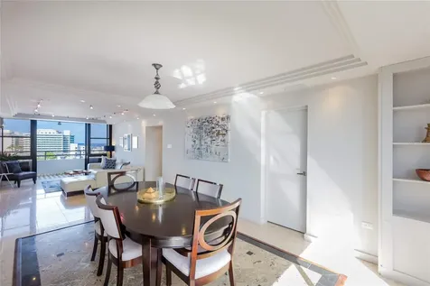 Puerta Del Condado 1095 Wilson San Juan PR 00907