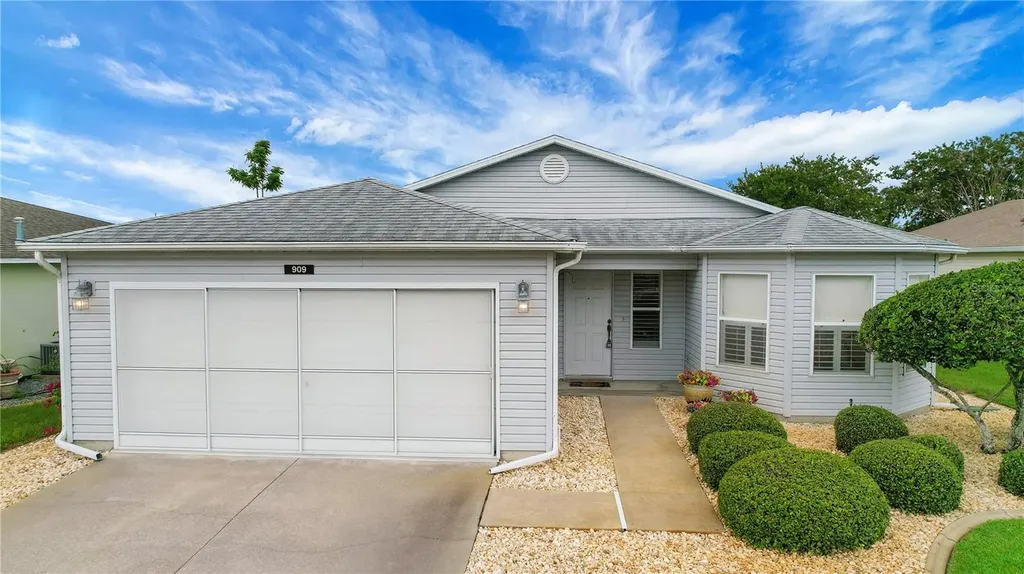 909 Eagles Landing Leesburg FL 34748