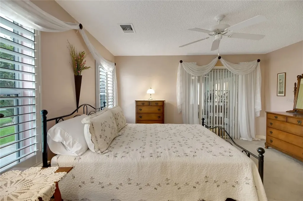 909 Eagles Landing Leesburg FL 34748