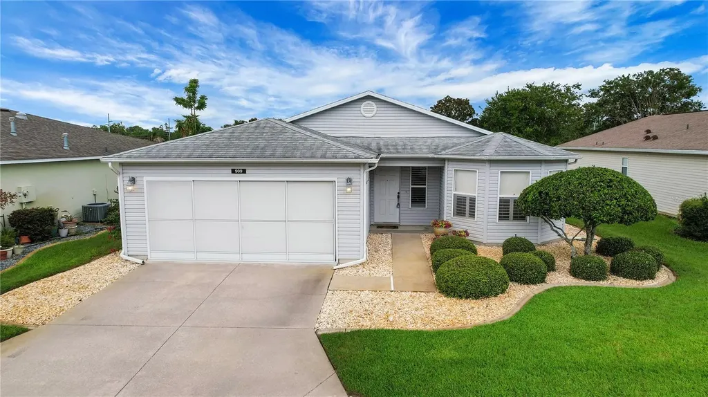 909 Eagles Landing Leesburg FL 34748