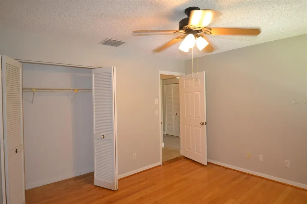 1801 E Lake Road Palm Harbor FL 34685