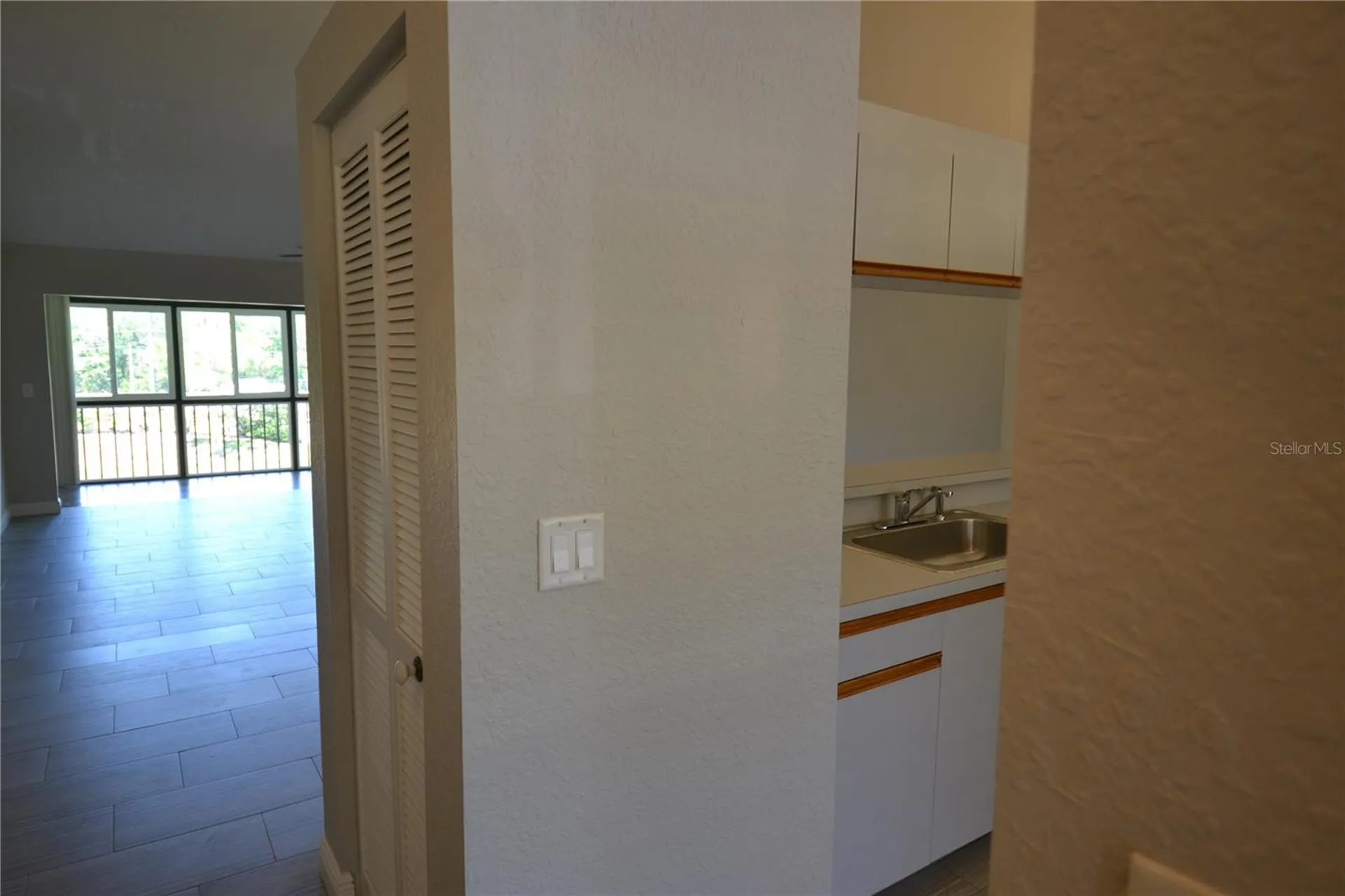 1801 E Lake Road Palm Harbor FL 34685