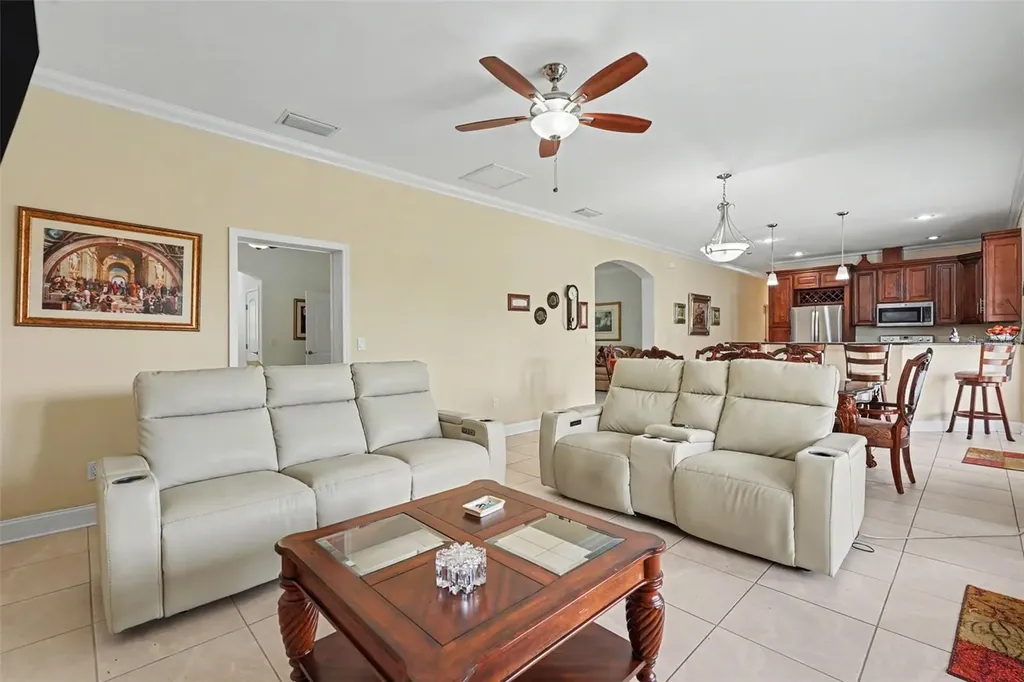 2007 61st Street Sarasota FL 34243