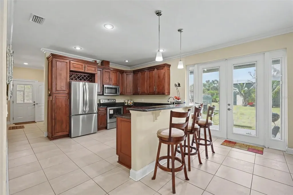 2007 61st Street Sarasota FL 34243