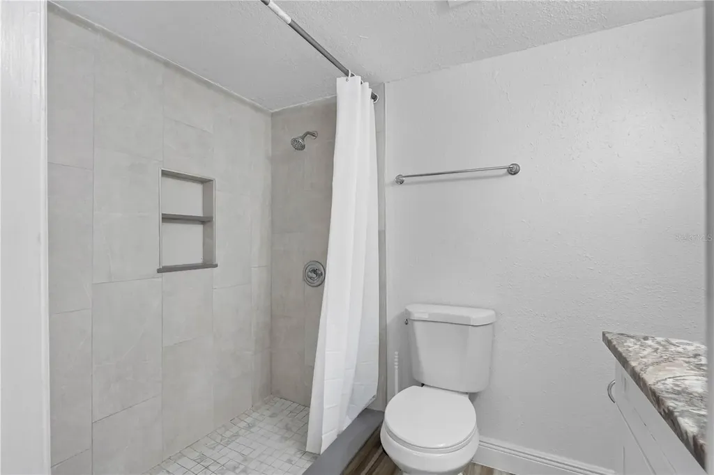 1205 E Seneca Avenue Tampa FL 33612