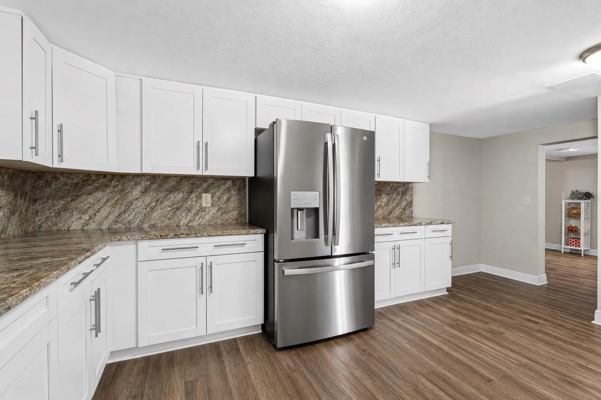1205 E Seneca Avenue Tampa FL 33612
