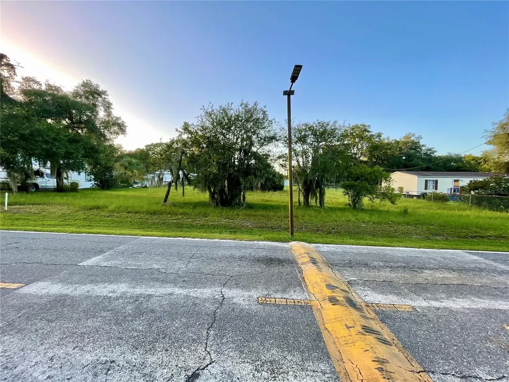Central Avenue Coleman FL 33521