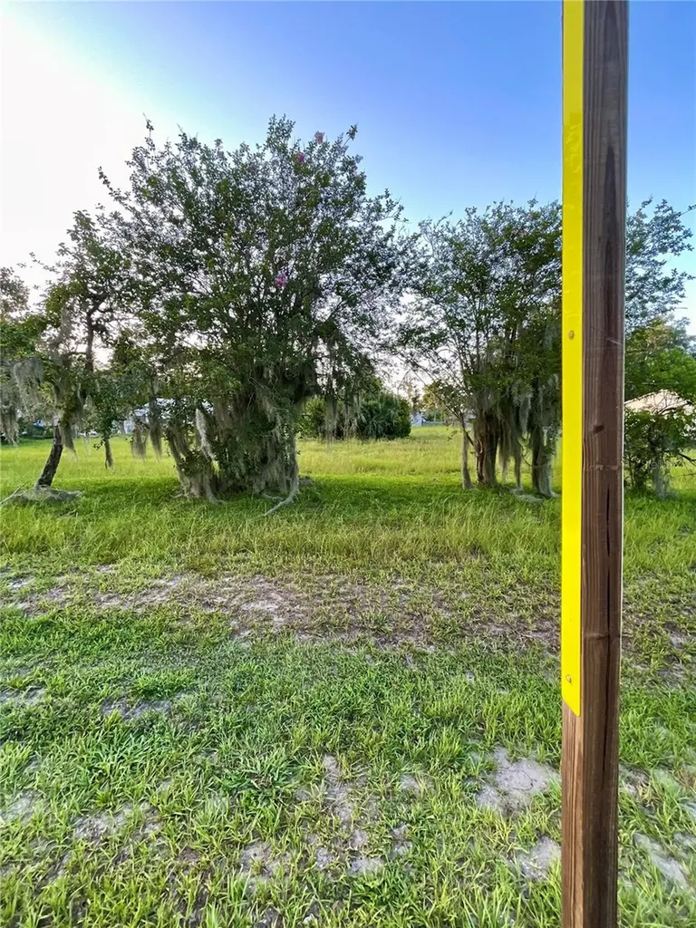 Central Avenue Coleman FL 33521